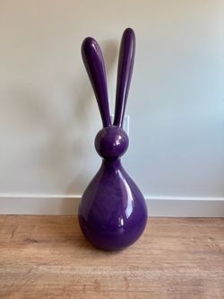 Purple bunny sculpture
