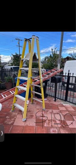 Excellent condition, different sizes heavy duty double side fiberglass Ladders