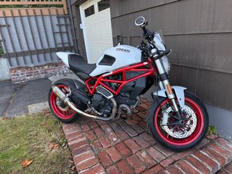 2017 Ducati Monster