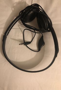 Soundnetic headphones
