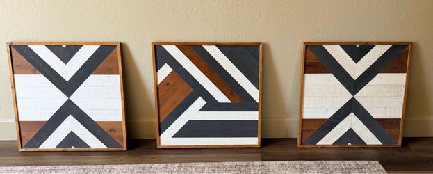 Kate and Laurel Ballez Shiplap Wood Plank Art, Black, White and Rustic Brown