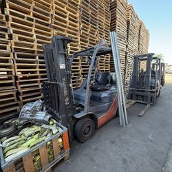 3 Toyota Forklift’s