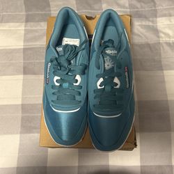 Classic Women Reebok 7