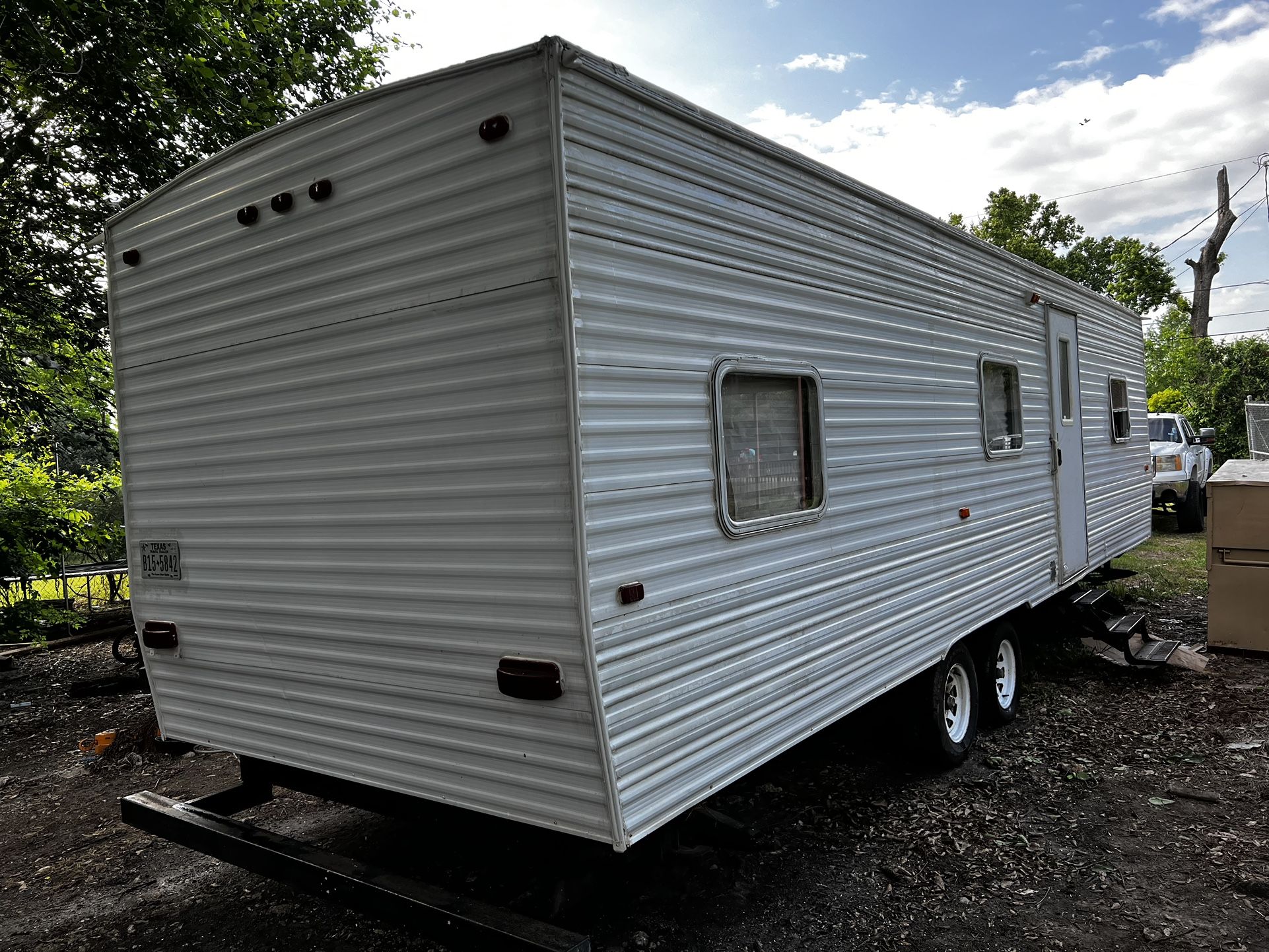 2006 Cavalier Traveling Trailer