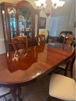 Dining table with 6 chairs