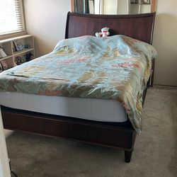 Queen Sleigh Bed Frame only (Serra mesa)