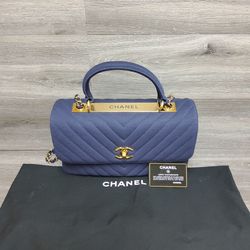 Chanel large jersey chevron Quilted navy blue bag