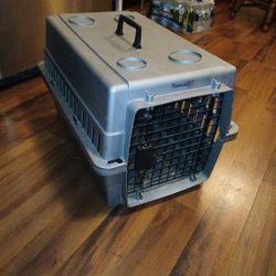 Crate/Carrier for pets