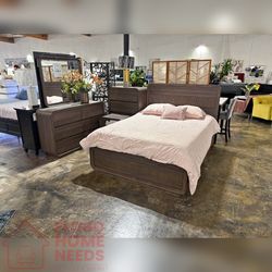 5 Pieces Brown Color Wood Finish King Or Queen Bed Set