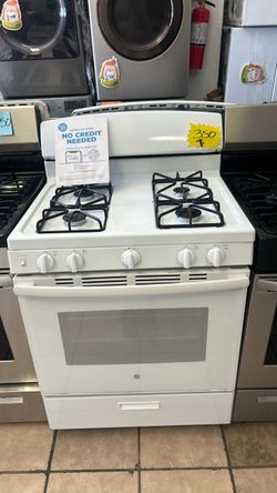 GE White  stove  (delivery+install available) Width 30”