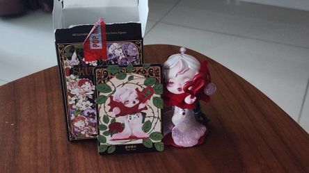 POP MART SKULLPANDA The Vow Petals in Four Acts Figure