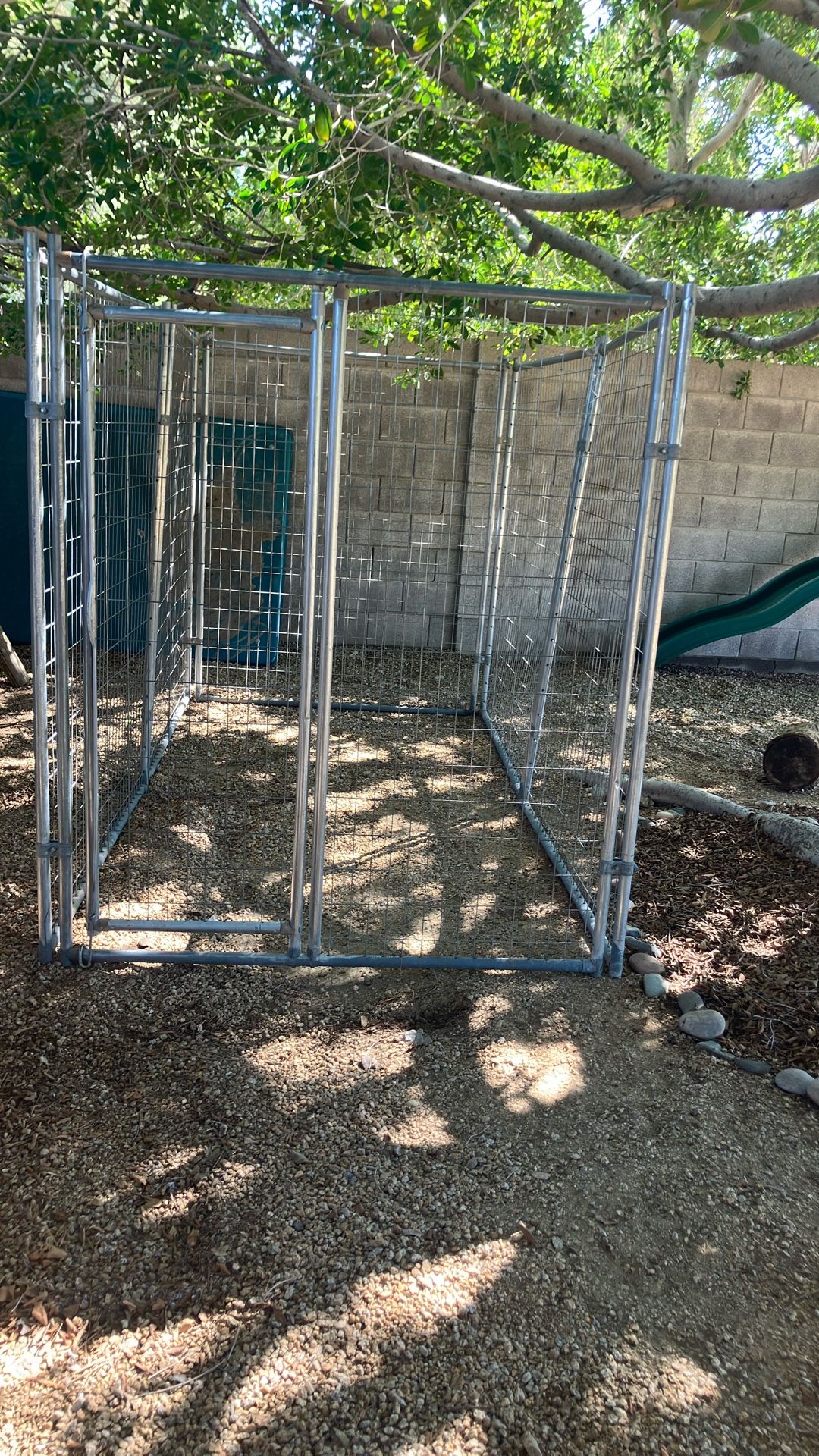 DOG KENNEL, LARGE