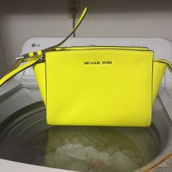 Carteras Mk $45 Cada Una