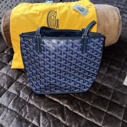 Goyard Mini Anjou In Navy 