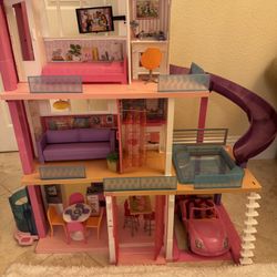 Barbie Dream house 