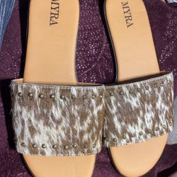 Myra Cow print Slippers Size 9 