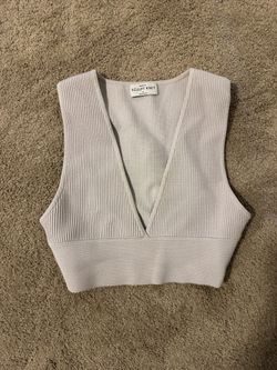Aritzia top size medium light purple color
