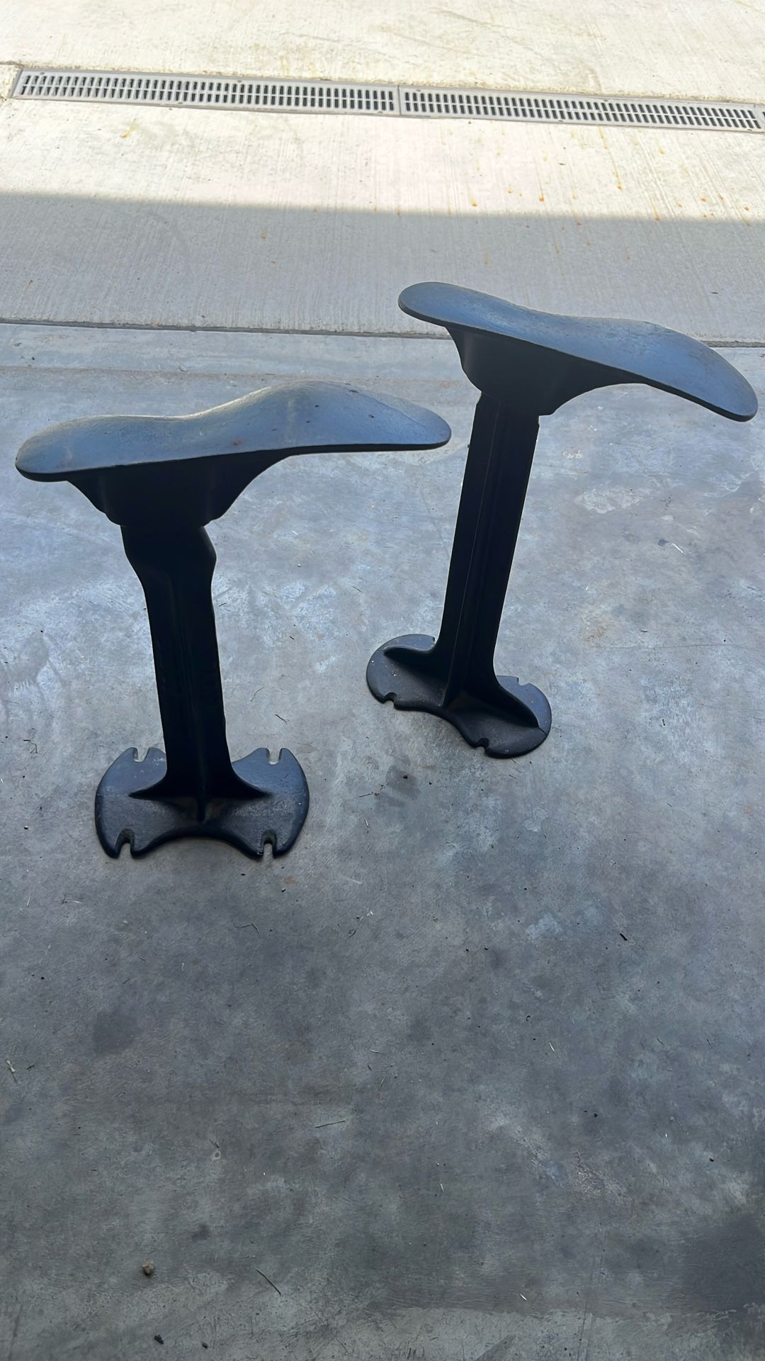 Cobbler Shoe Stands From 1890