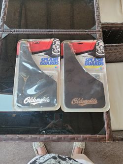 CLASSIC OLDSMOBILE SPLASH GUARDS