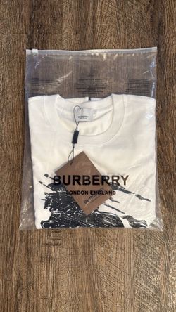 Burberry Tshirt
