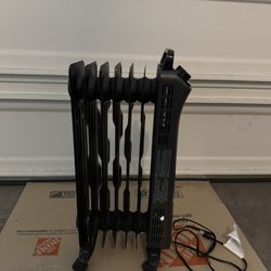 Amazon Basics Portable Radiator Heater