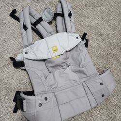 LÍLLÉbaby Complete All Seasons Ergonomic 6-in-1 Baby Carrier