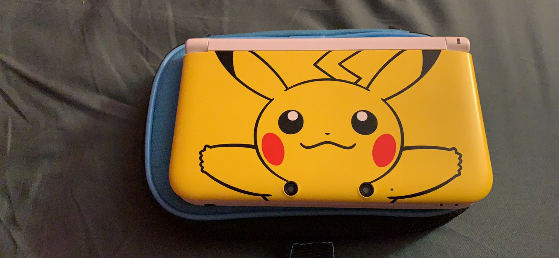 Limited Edition Pikachu 3DS XL