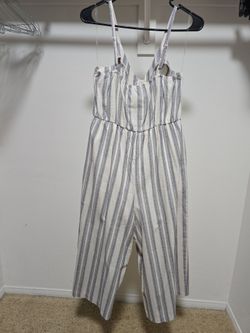 White and blue stripped womans