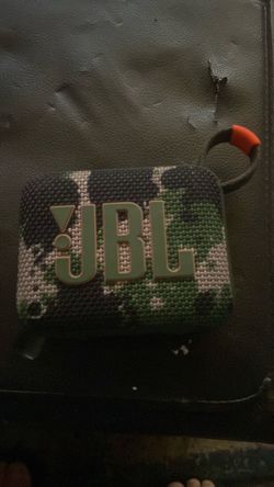 camo jbl Bluetooth speaker bran new