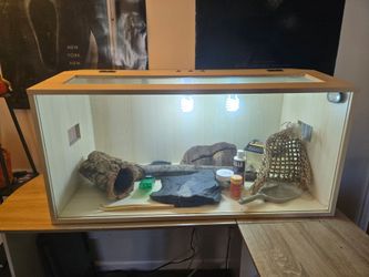 55Gal Reptile Enclosure w/Accessories!