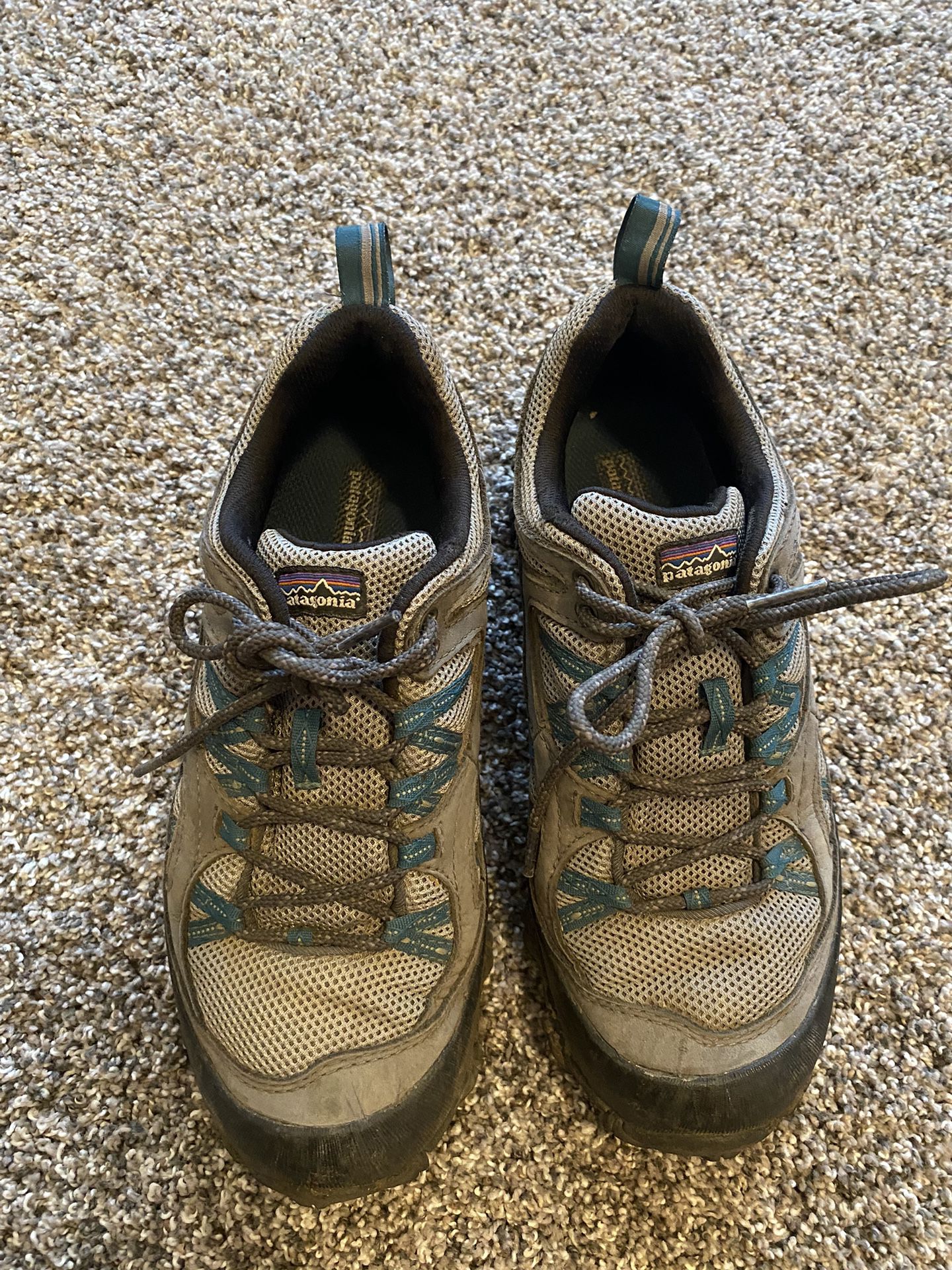 Hiking Shoes - Waterproof 