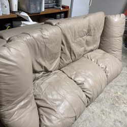 Rooms To Go Leather Couch And Chair
