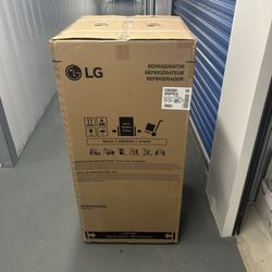 LG 20.6″ 6 cu ft Single Door Top Freezer Refrigerator Silver Compact LRONC0605V