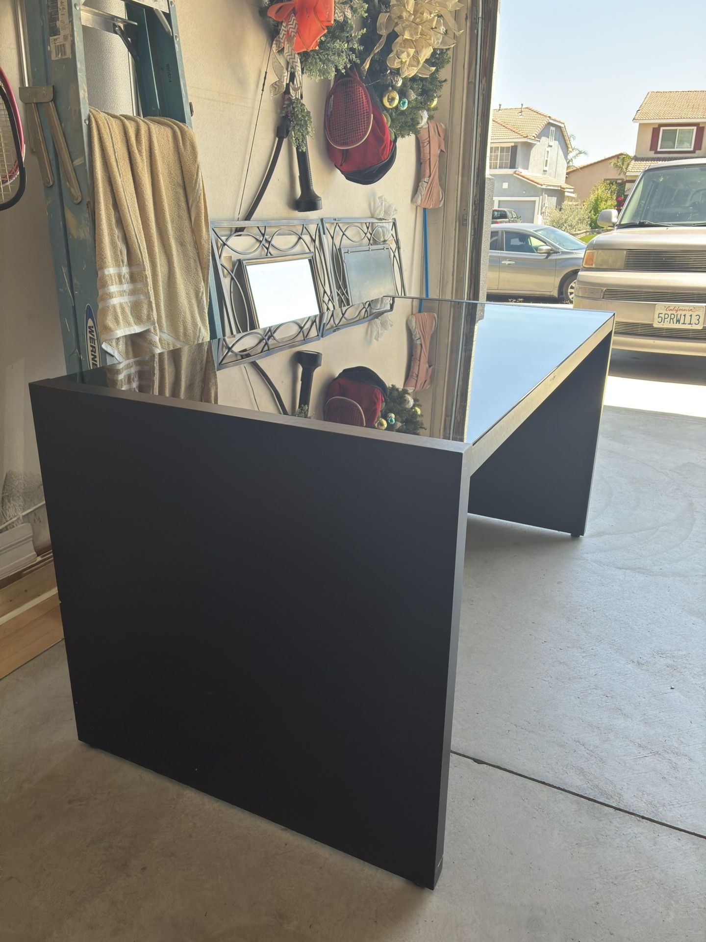 Desk With Glass Top