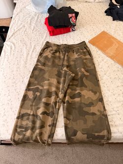 Cotton On (CAMO) Extra Baggy Sweat Pants