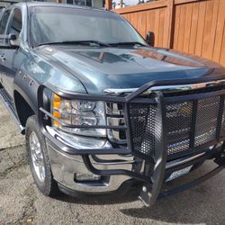 2013 Chevrolet Silverado 2500 6.6 Duramax Diesel With Brushgaurd And Canopy