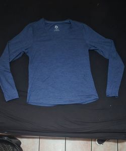 RBX Navy blue polyester & spandex long sleeve shirt in size medium #activewear #fitness
