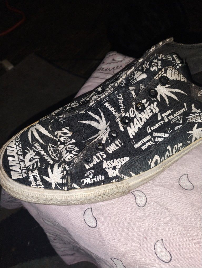 Diamond Brand Shoes Refer Madness