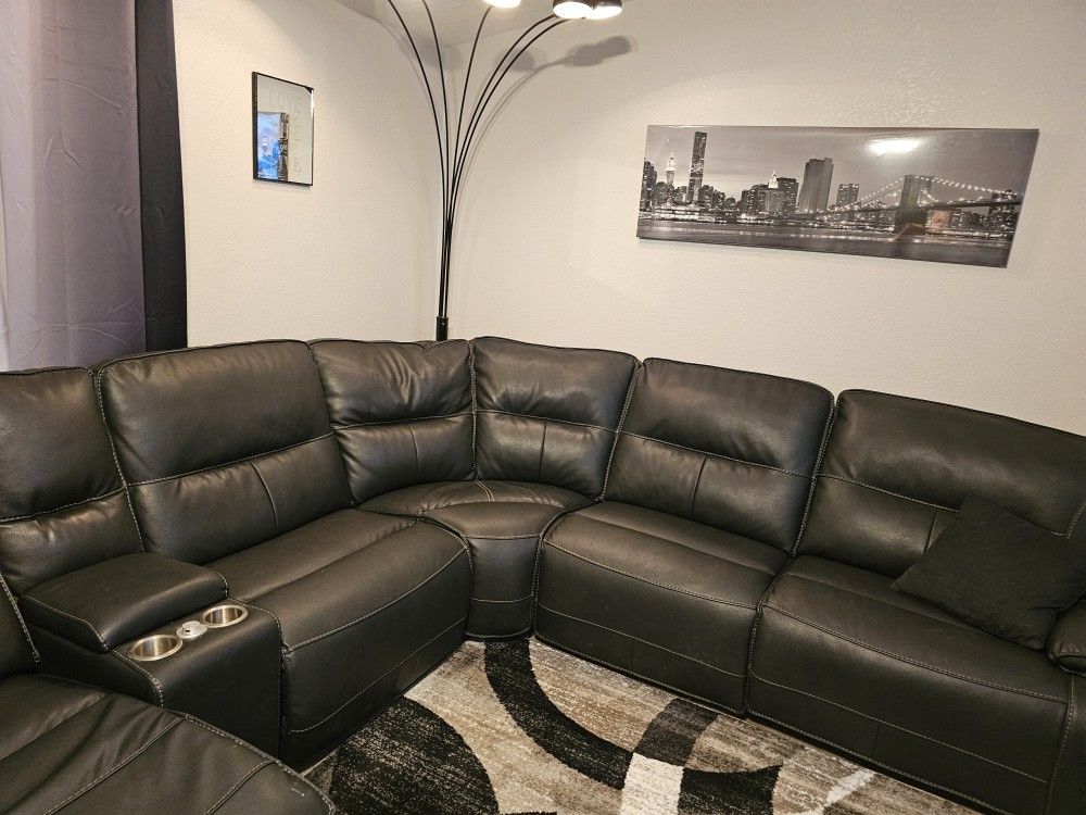 6 PIECE LEATHER SECTIONAL COUCH W/ 3 RECLINERS