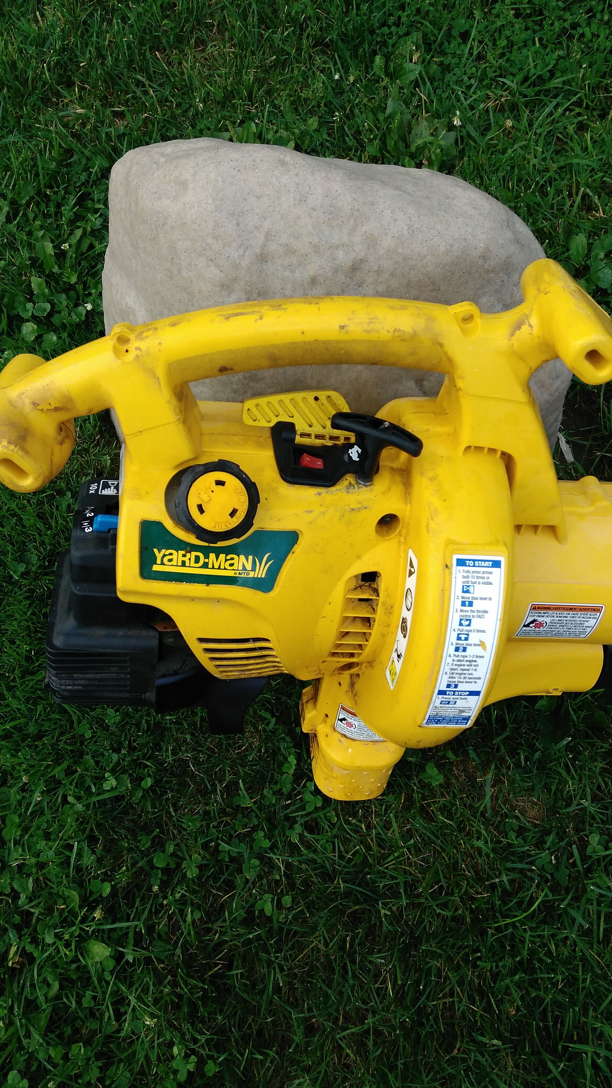 Yardman leaf vacuum. #ym3100bv and blower