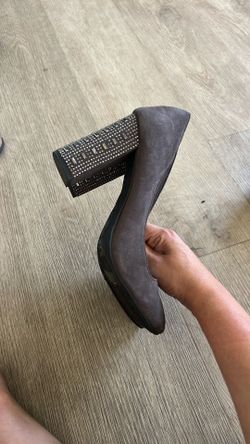 Libby Edelman Heels Grey Tacones with rhinestones Grises con piedras