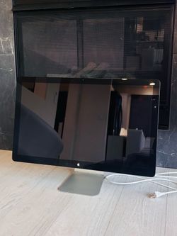 Apple Cinema Display 27"-Excellent Condition