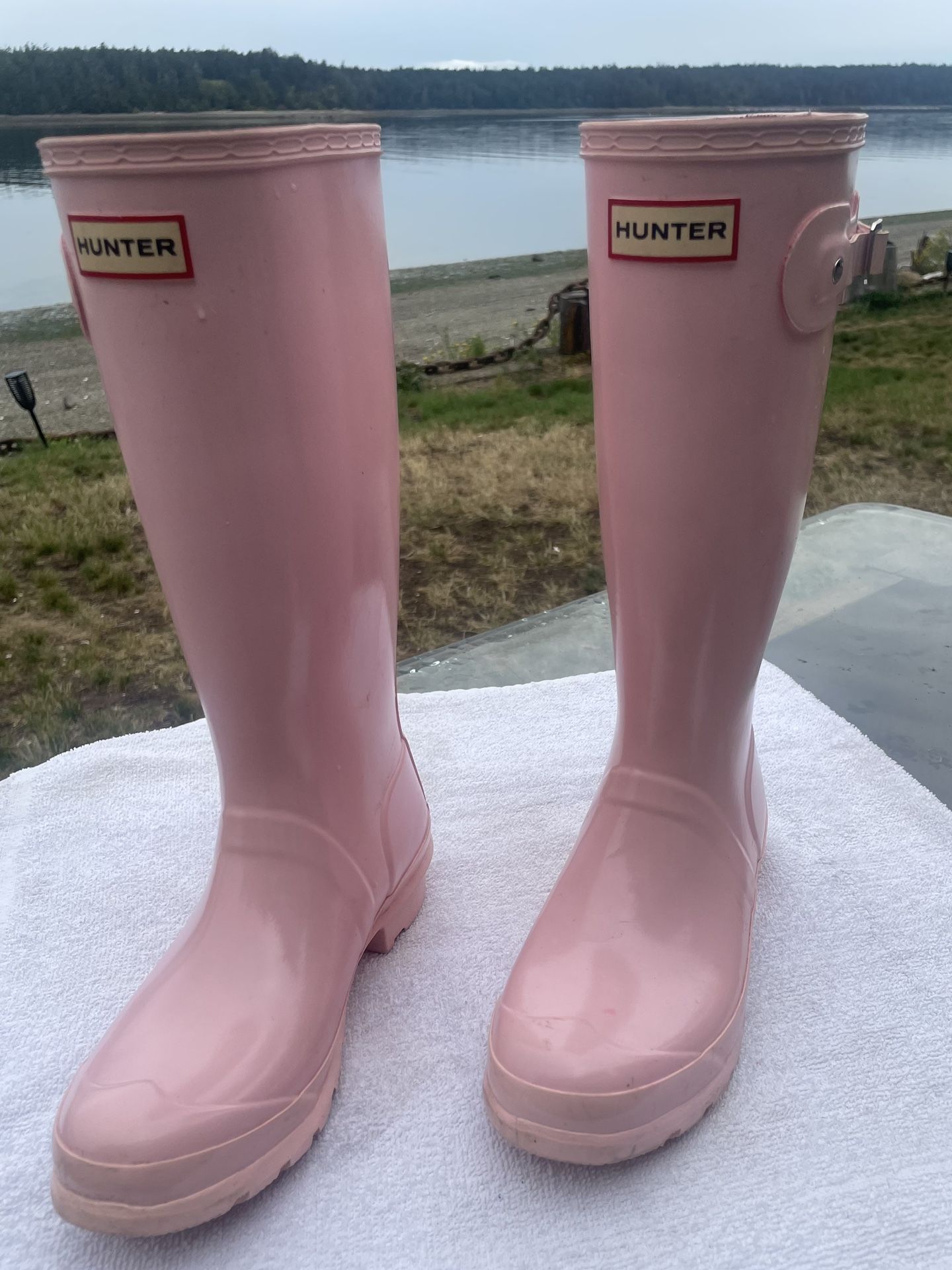 Women’s Size 5/6 Pink Hunter Boots