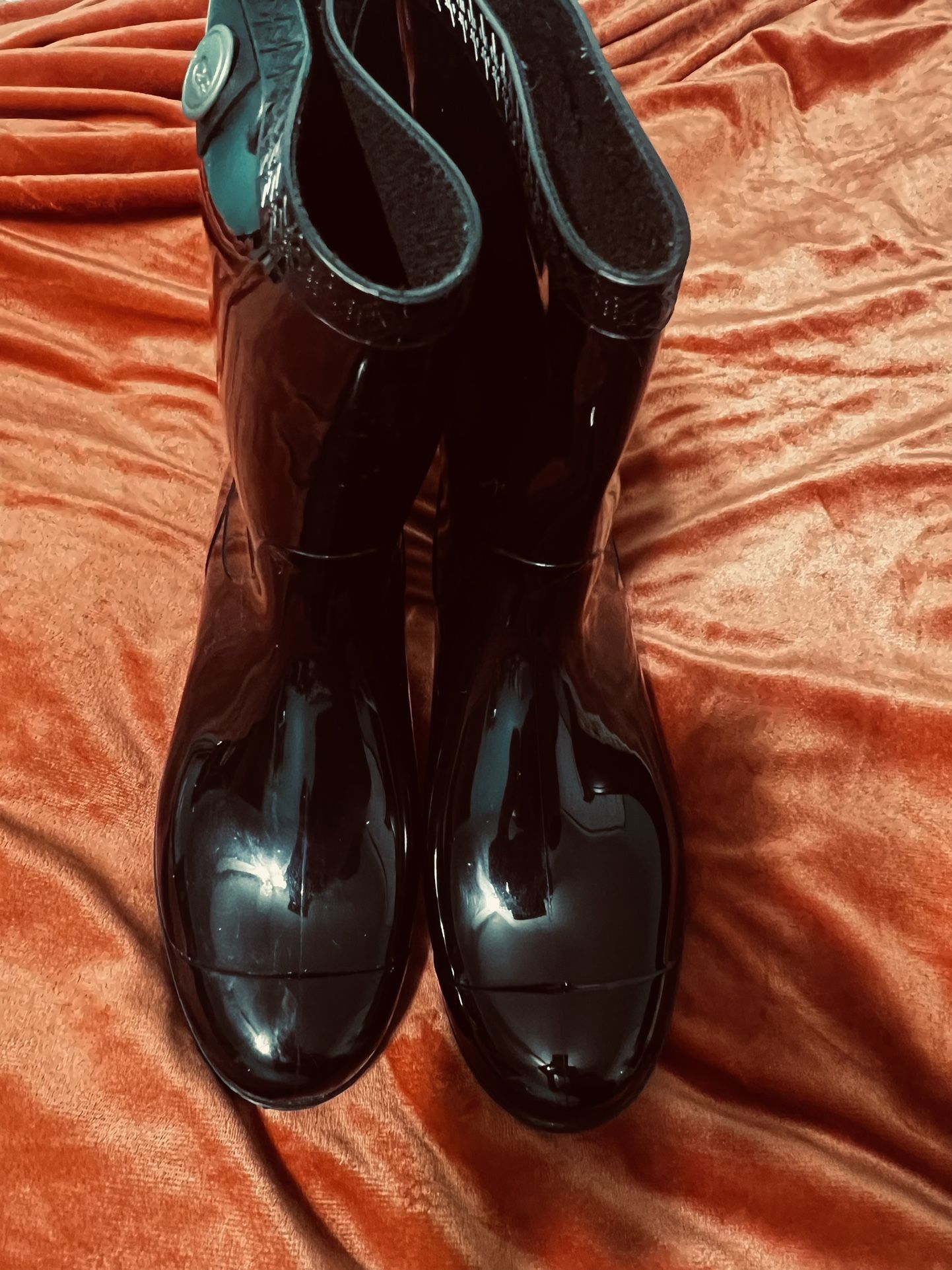 UGG Rainboots