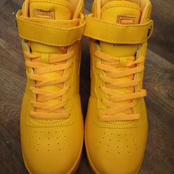 never worn men size 9 yellow filas