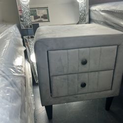 2 Drawers Nightstands 