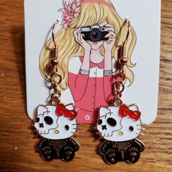 HELLO KITTY HALLOWEEN THEME EARRINGS