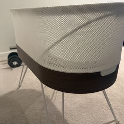 SNOO BASSINET