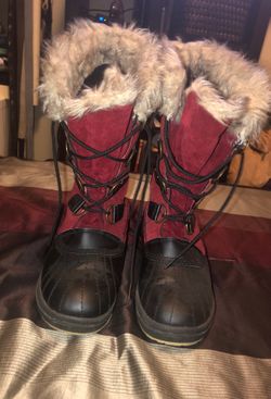 Size 8 fur cold weather boots female type $20. 00 obo.