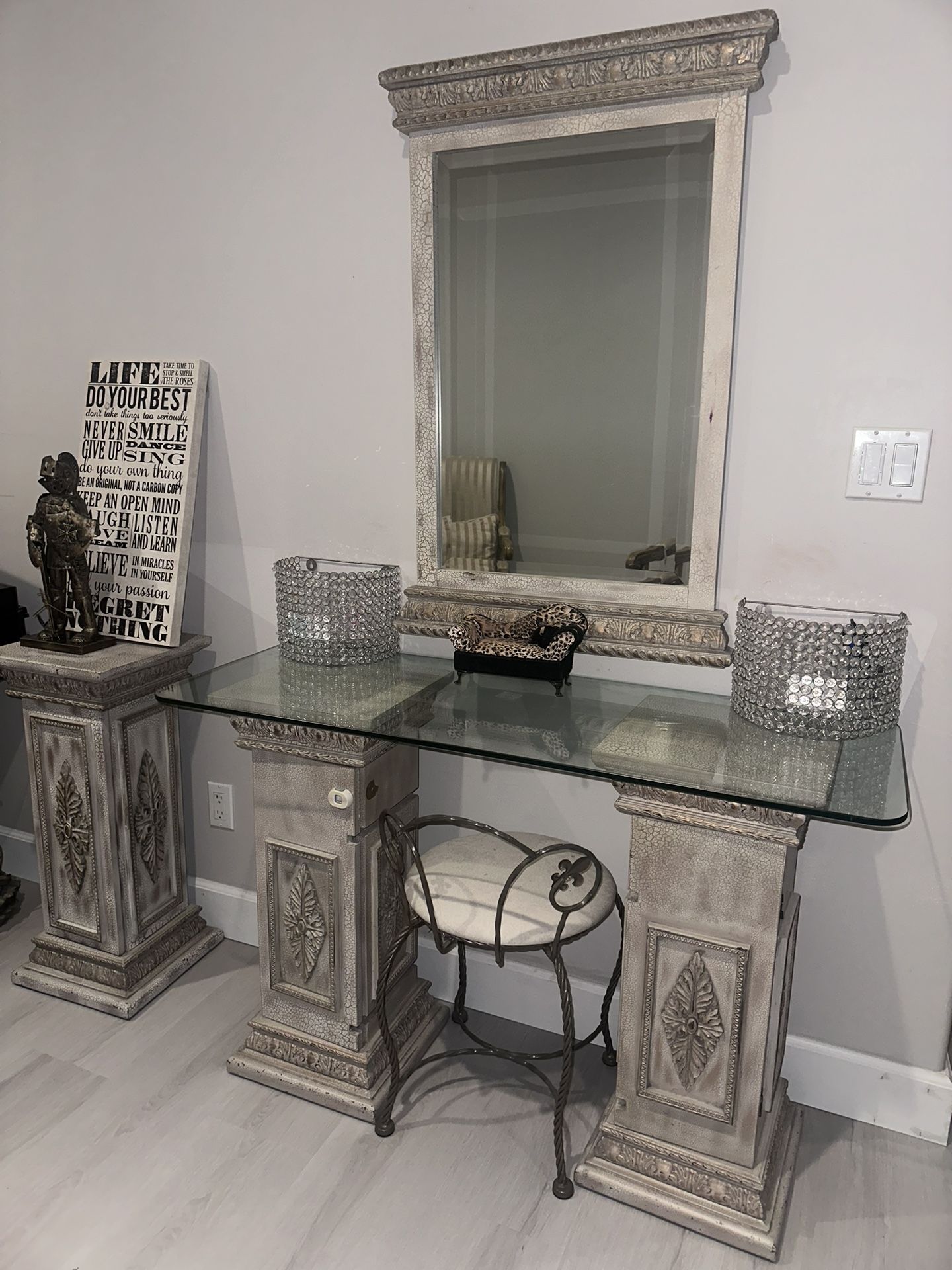 Vanity Stand With 2 Storage Columns Mirror And Chair